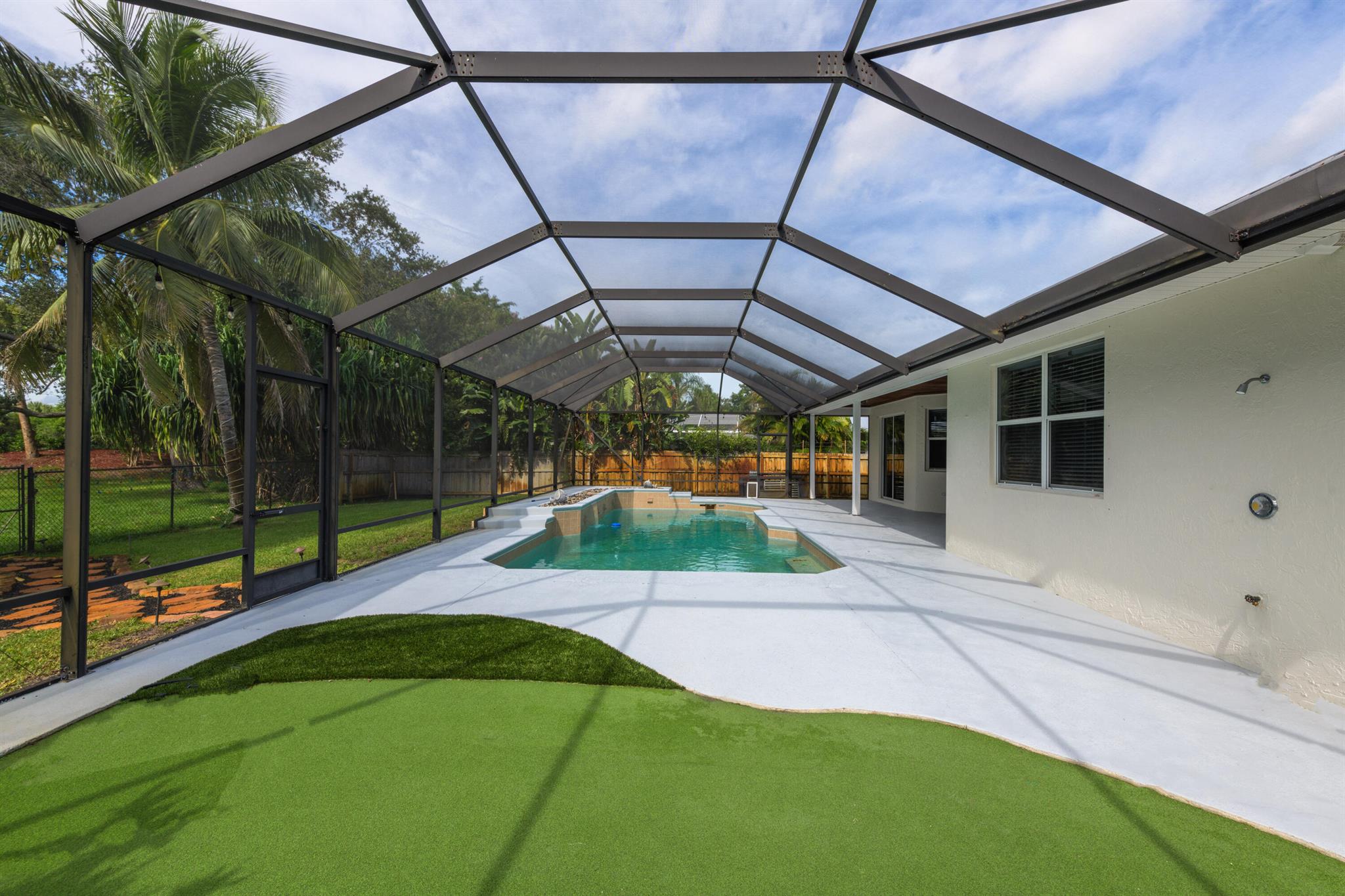 PORT ST LUCIE SECTION 39 - Residential Lease