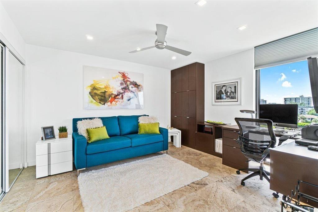 YACHT AND RACQUET CLUB OF - Residential Lease