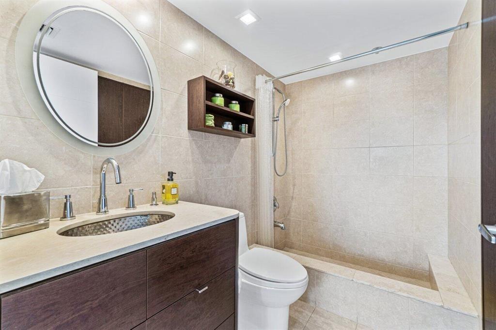 YACHT AND RACQUET CLUB OF - Residential Lease