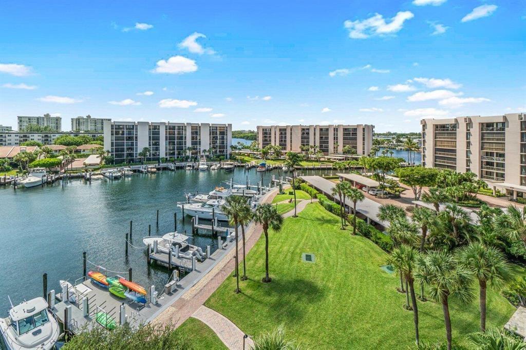 YACHT AND RACQUET CLUB OF - Residential Lease