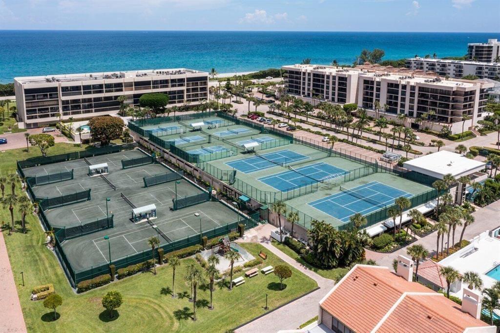 YACHT AND RACQUET CLUB OF - Residential Lease
