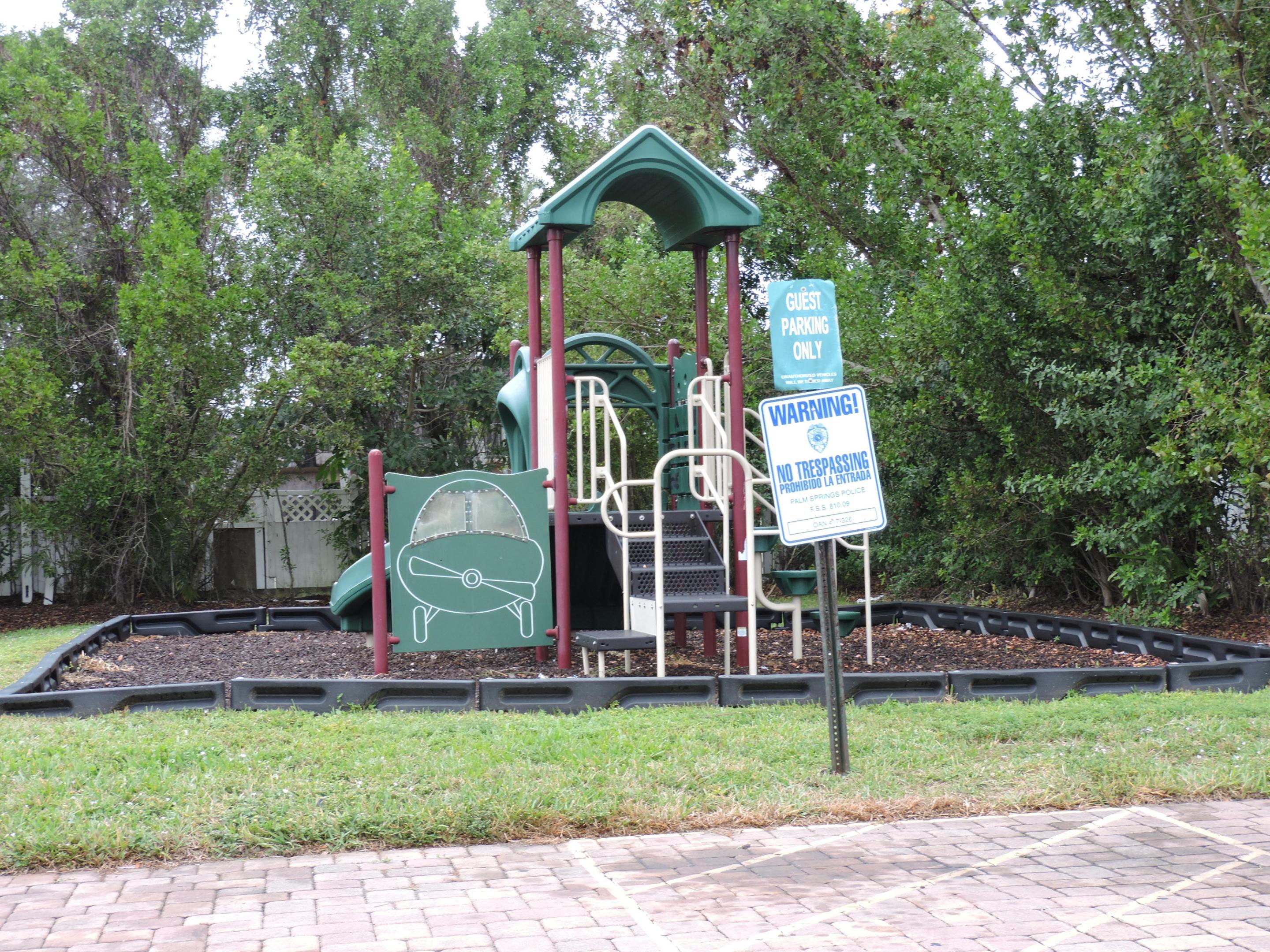 ST CHARLES LANDINGS - Residential Lease