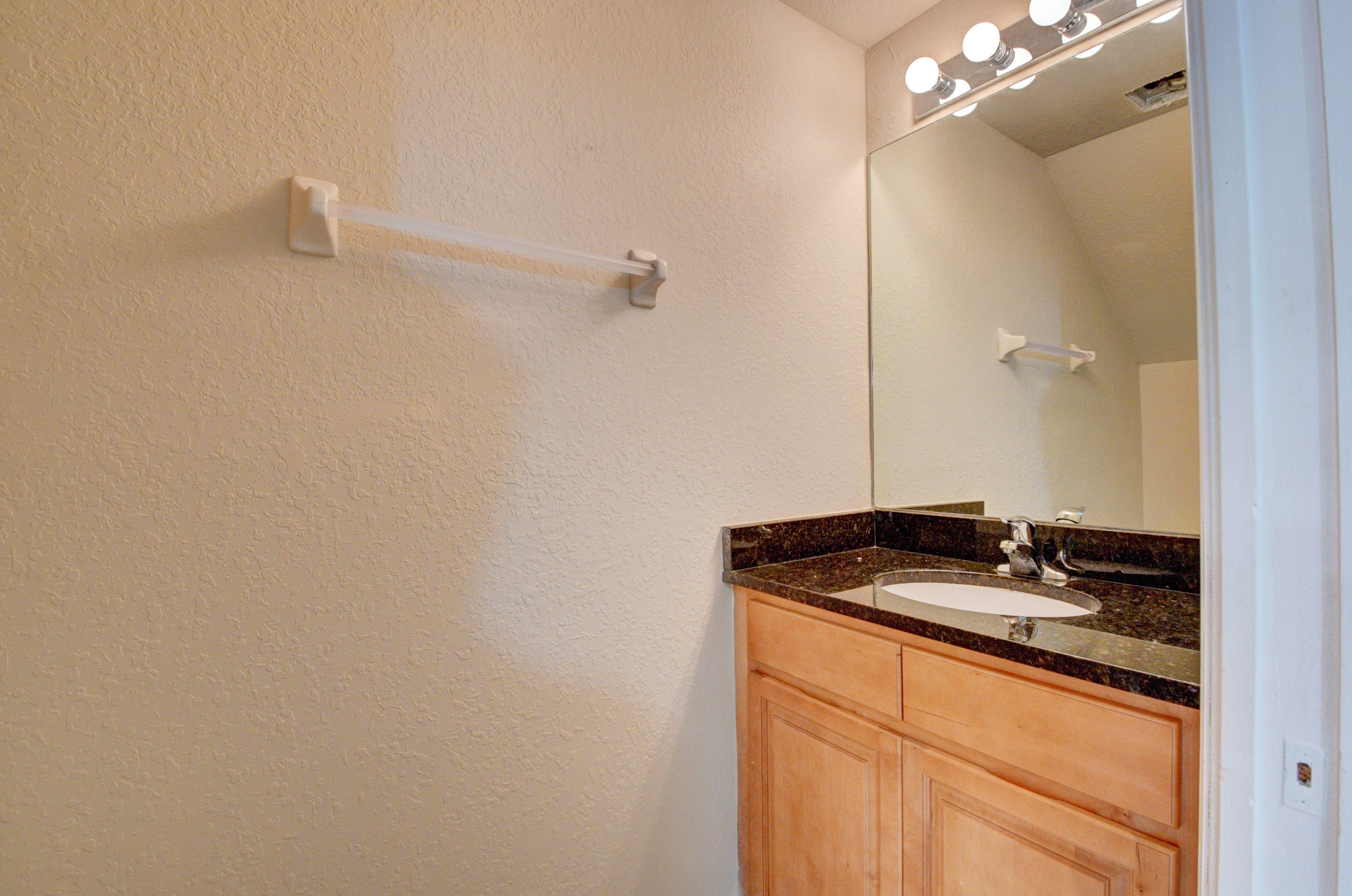 ST CHARLES LANDINGS - Residential Lease