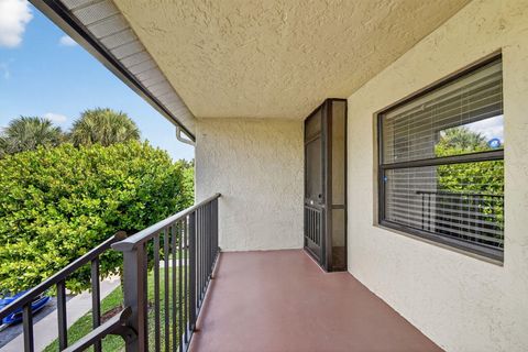 Tiny photo for 7855 Willow Spring Drive #725, Lake Worth, FL 33467 (MLS # B26008182)