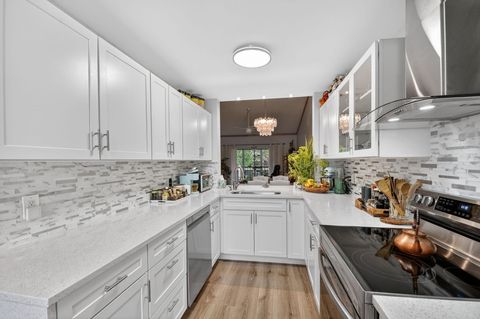 Tiny photo for 7855 Willow Spring Drive #725, Lake Worth, FL 33467 (MLS # B26008182)