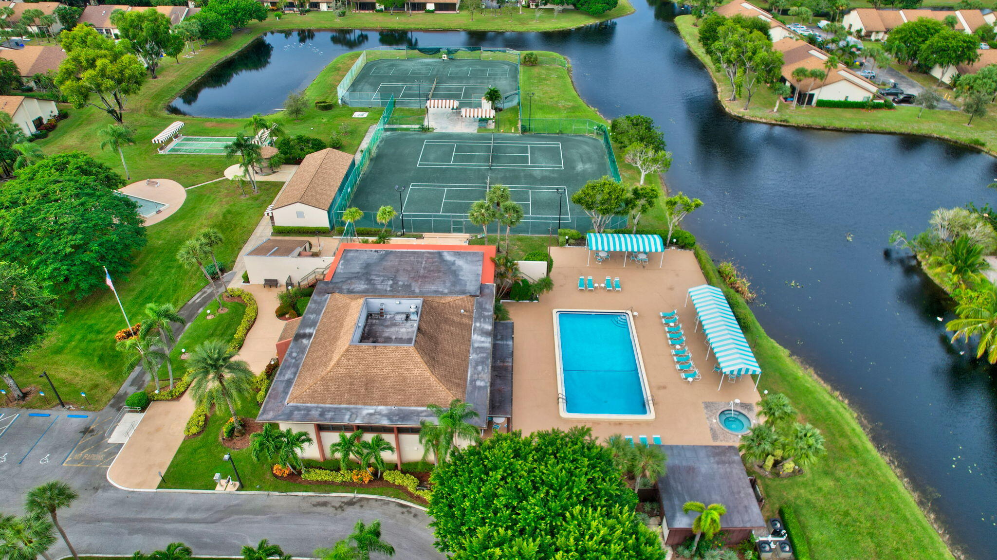 GARDENS OF WILLOW BEND CONDOS - Residential