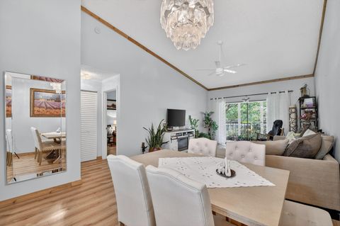 Tiny photo for 7855 Willow Spring Drive #725, Lake Worth, FL 33467 (MLS # B26008182)