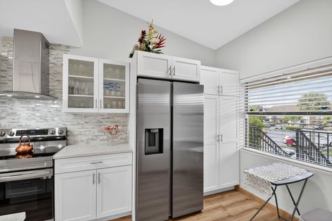 Tiny photo for 7855 Willow Spring Drive #725, Lake Worth, FL 33467 (MLS # B26008182)