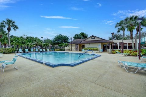 Tiny photo for 7855 Willow Spring Drive #725, Lake Worth, FL 33467 (MLS # B26008182)