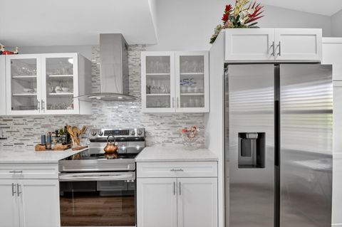 Tiny photo for 7855 Willow Spring Drive #725, Lake Worth, FL 33467 (MLS # B26008182)