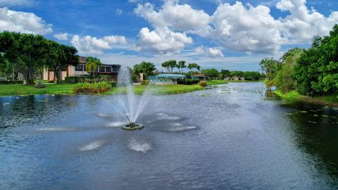 Tiny photo for 7855 Willow Spring Drive #725, Lake Worth, FL 33467 (MLS # B26008182)