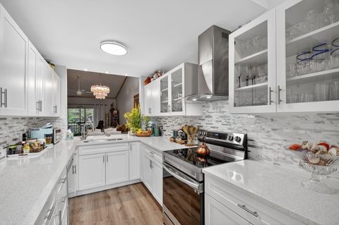 Tiny photo for 7855 Willow Spring Drive #725, Lake Worth, FL 33467 (MLS # B26008182)