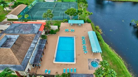 Tiny photo for 7855 Willow Spring Drive #725, Lake Worth, FL 33467 (MLS # B26008182)
