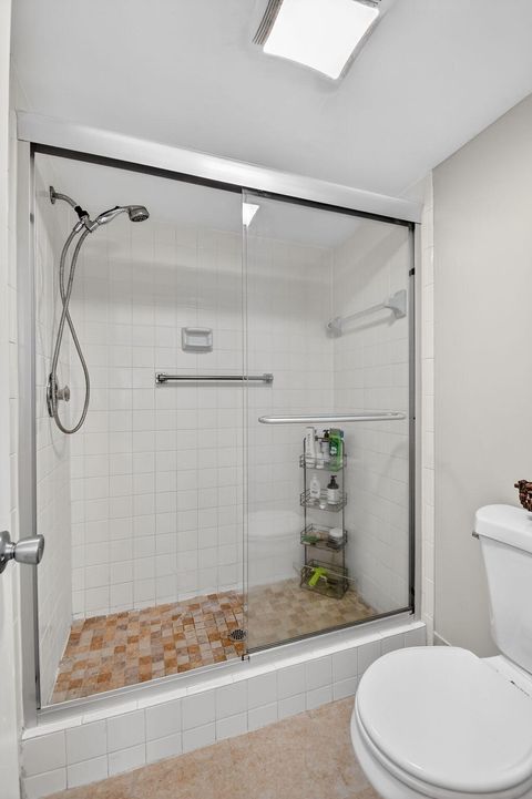 Tiny photo for 7855 Willow Spring Drive #725, Lake Worth, FL 33467 (MLS # B26008182)