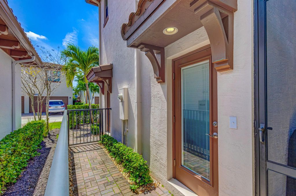 Photo of 6040 Curie Place, Palm Beach Gardens, FL 33418 (MLS # R10969927)