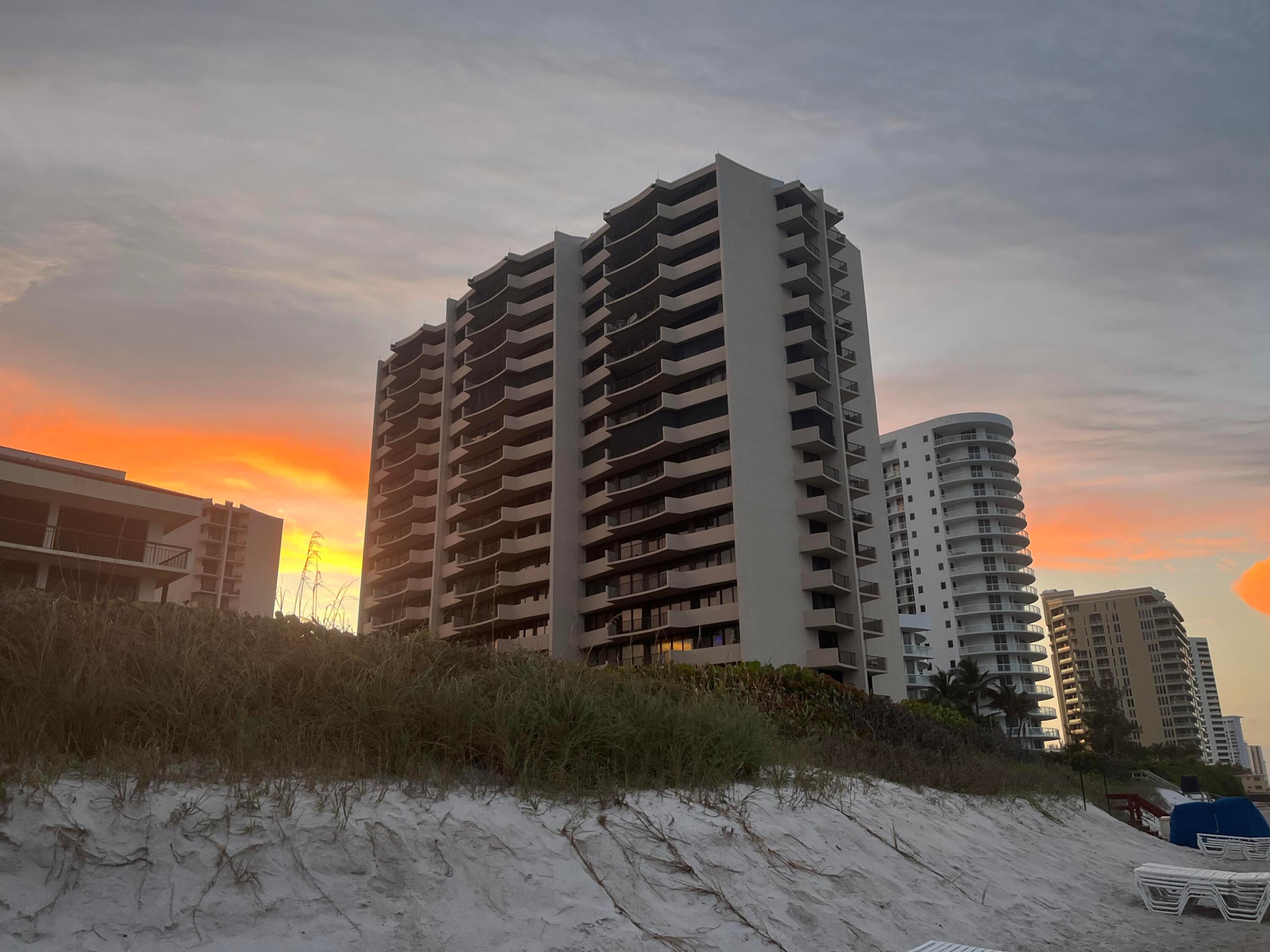 4200 N Ocean Drive 1-204