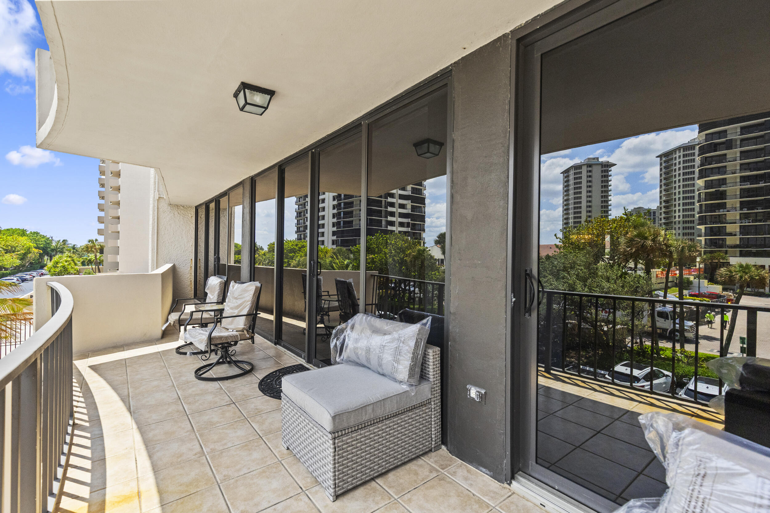 4200 N Ocean Drive 1-204