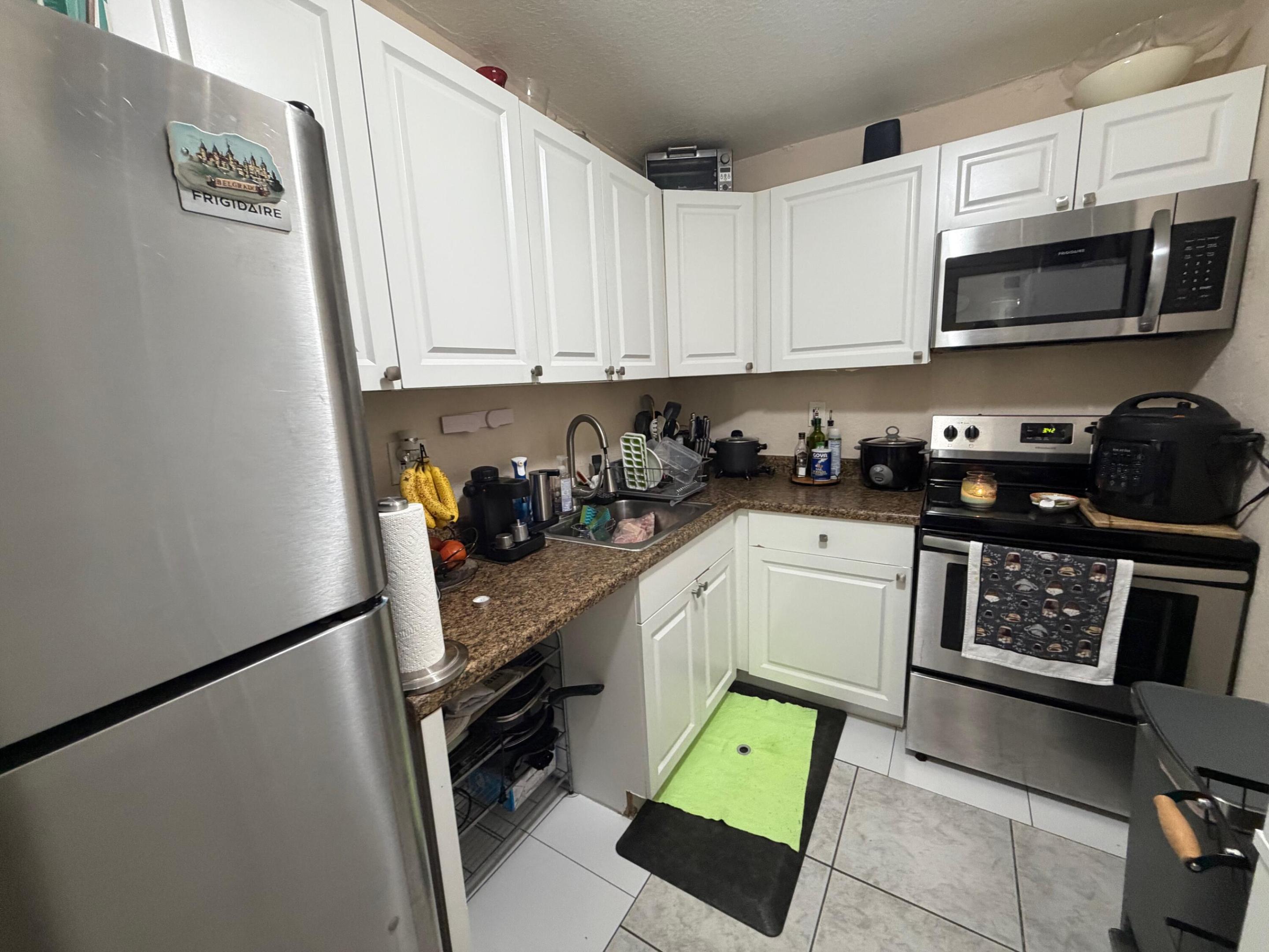 SUNSET VILLAS PHASE II CONDO - Residential