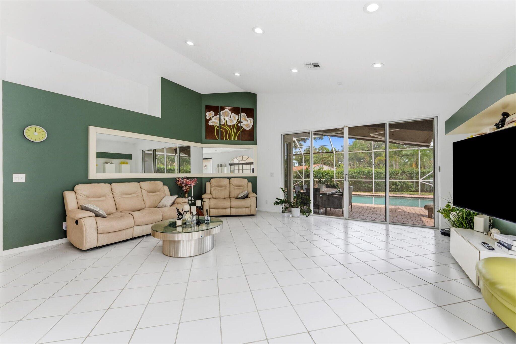 3938 Redondo Court