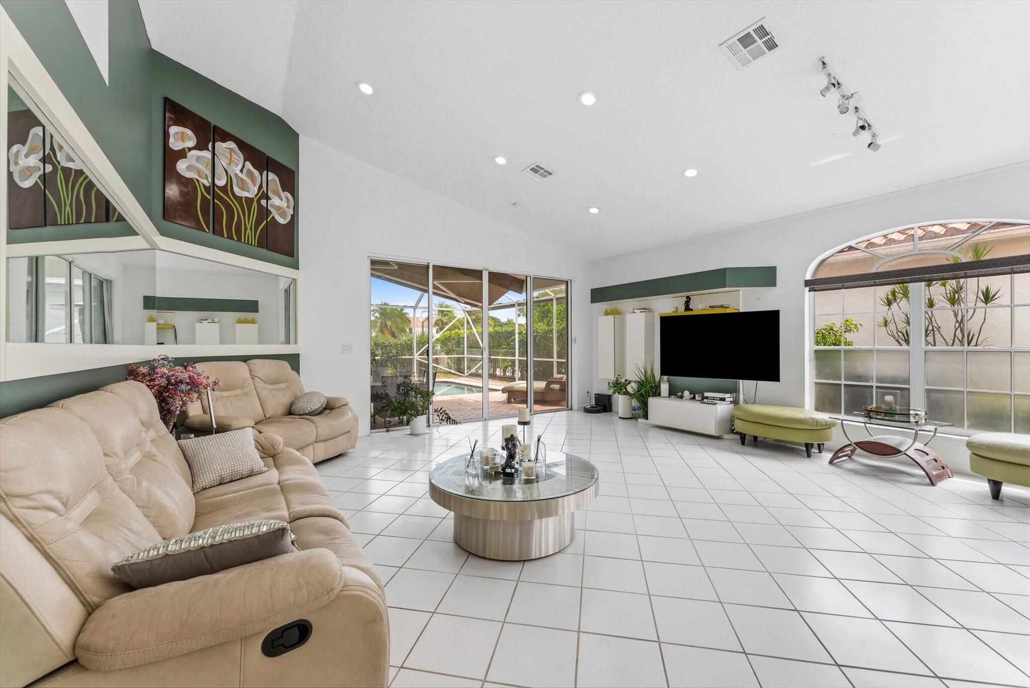 3938 Redondo Court