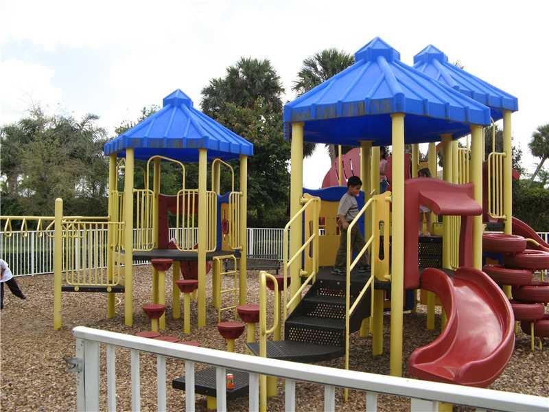 BANYAN BAY Silver Falls - Residential Lease