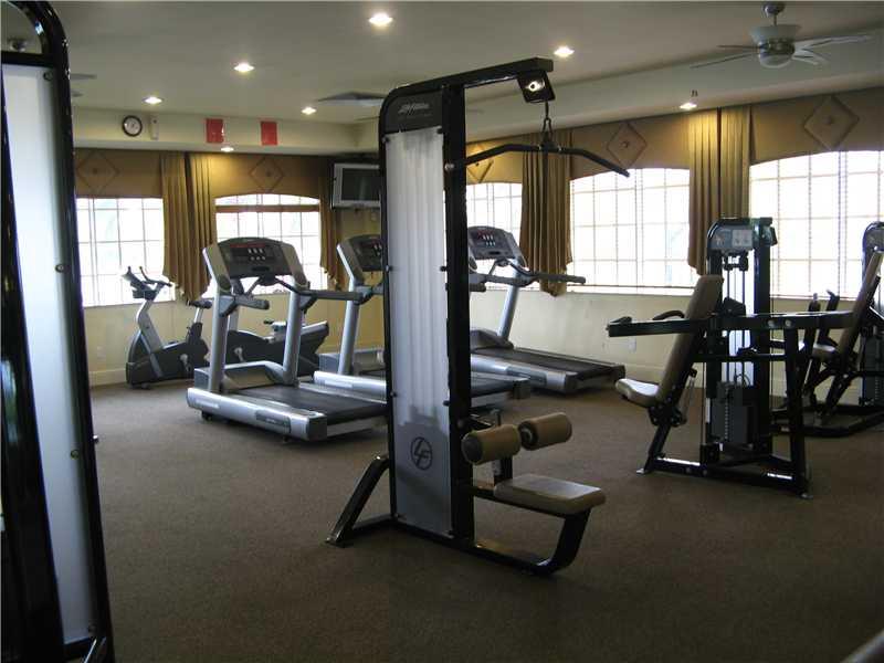 BANYAN BAY Silver Falls - Residential Lease