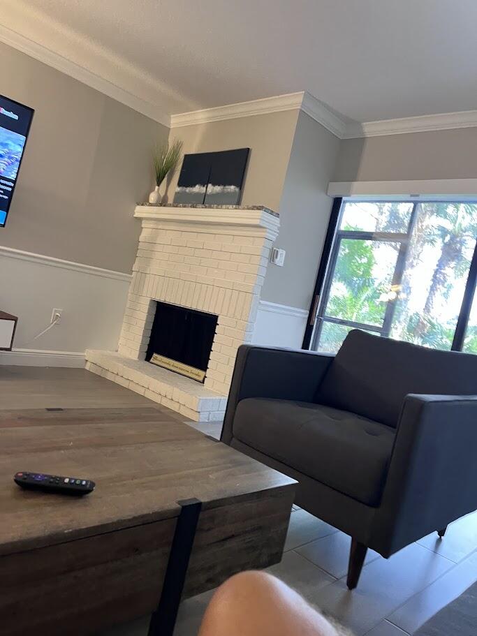 3400 TWIN LAKES Terrace 102