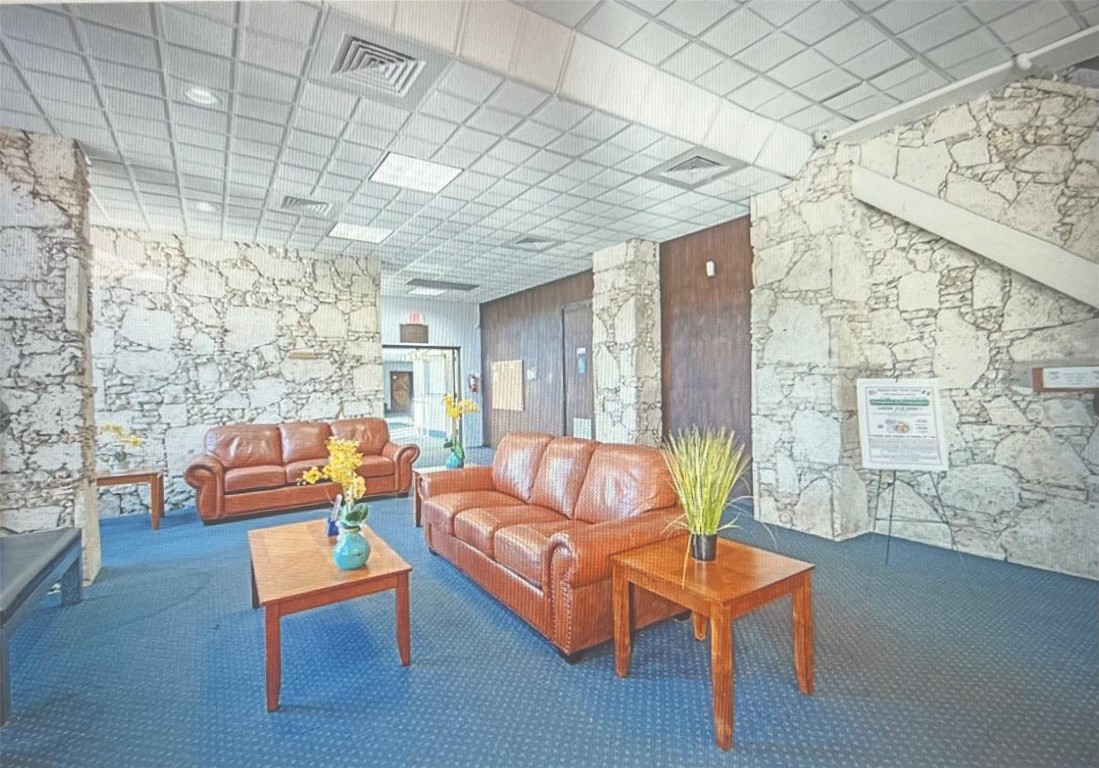 HOLIDAY SPRINGS - Residential