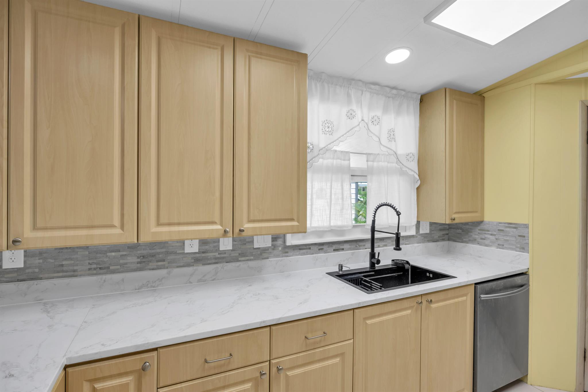 CAMBRIDGE AT HERITAGE RID - Residential