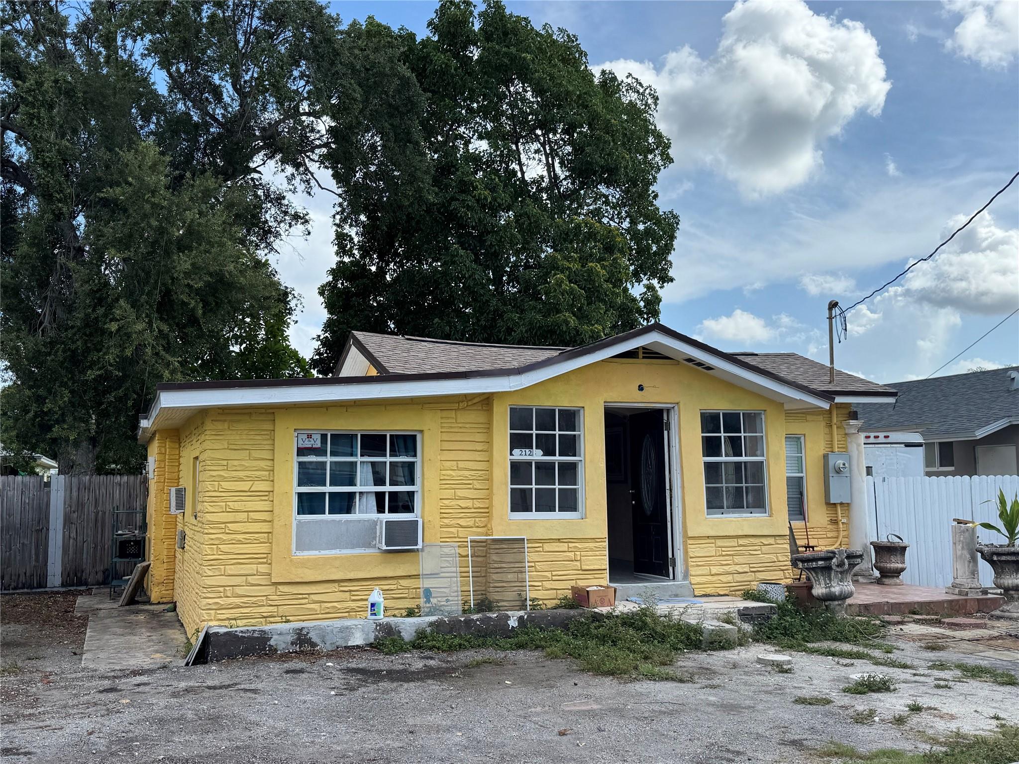 2125 NW 43rd St