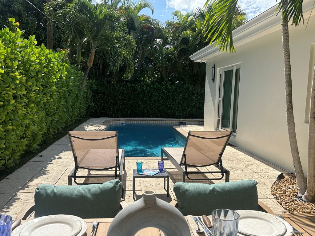 Bel-Air Isle 40-43 B - Residential Lease