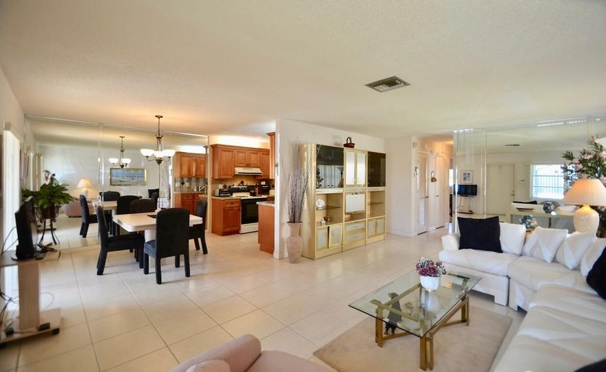 IN THE MIDDLE OF DELRAY BEACH, 55+ , CENTRAL TO EVERYTHING - THE OCEAN - Delray Market PLACE..
2/2, 80% tile , ONE STORY VILLA, nice driveway. LIVE THE LIFE , very quite and friendly community