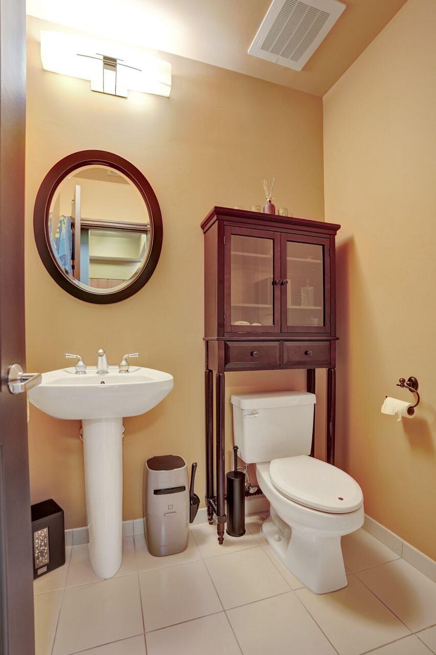 ONE CITY PLAZA CONDO - Residential