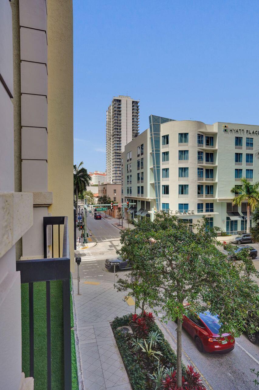 ONE CITY PLAZA CONDO - Residential