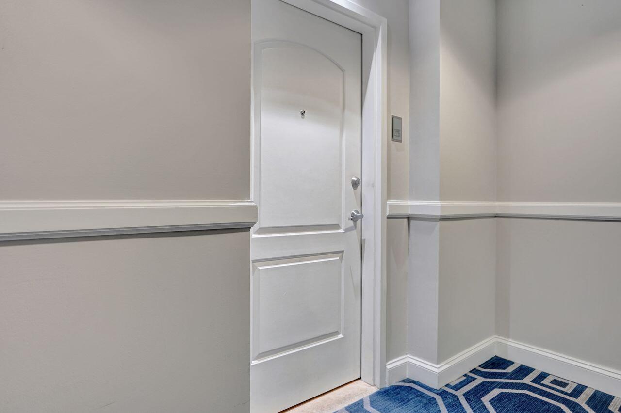 ONE CITY PLAZA CONDO - Residential