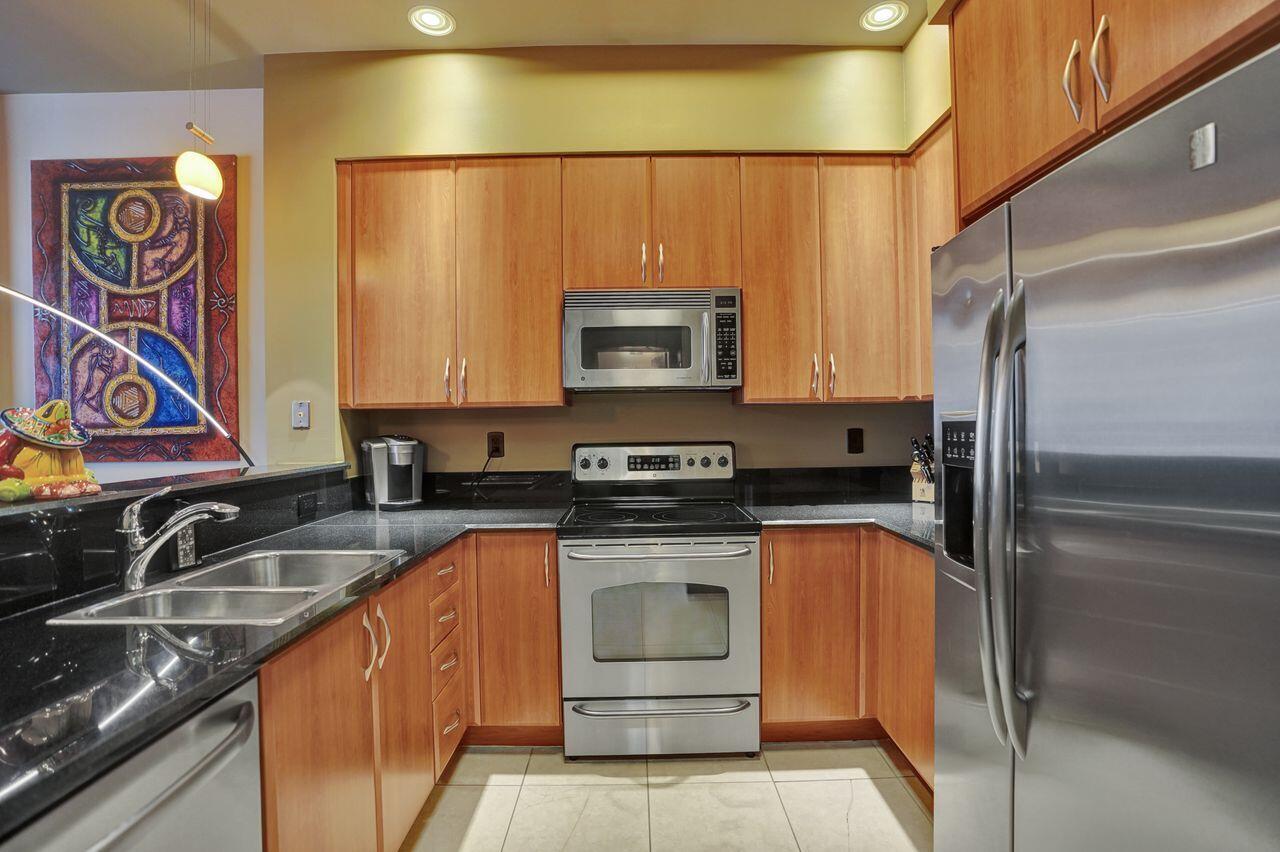 ONE CITY PLAZA CONDO - Residential