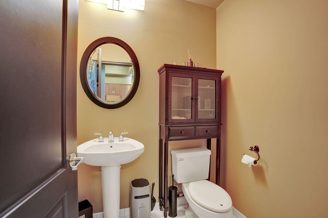 ONE CITY PLAZA CONDO - Residential