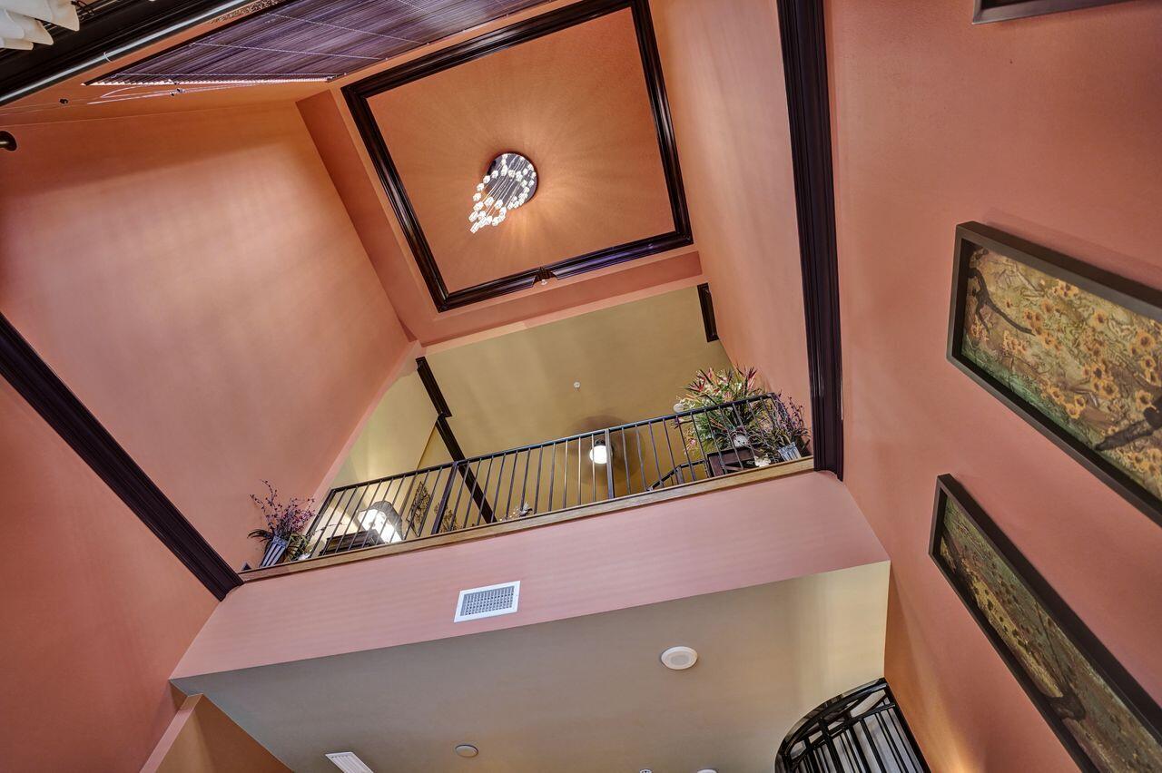 ONE CITY PLAZA CONDO - Residential