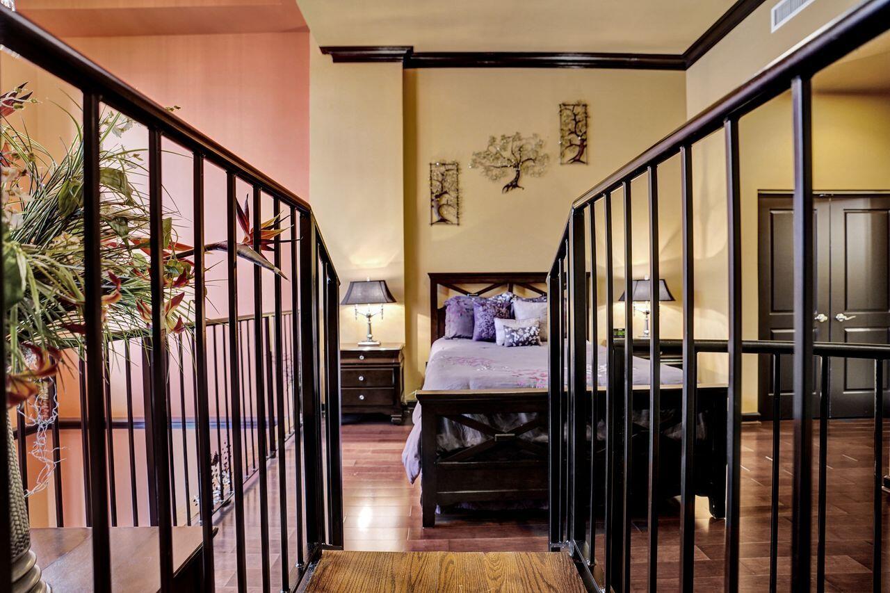 ONE CITY PLAZA CONDO - Residential