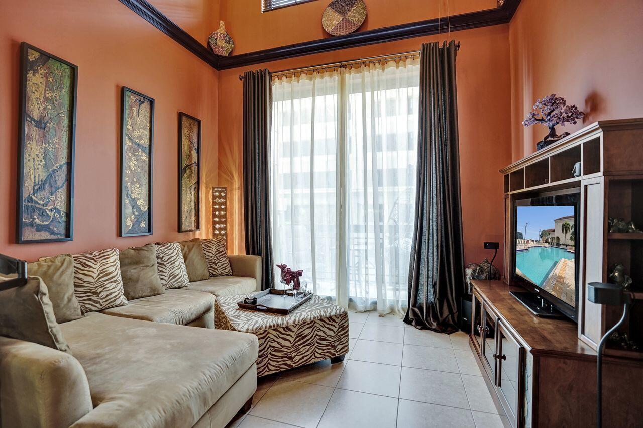 ONE CITY PLAZA CONDO - Residential