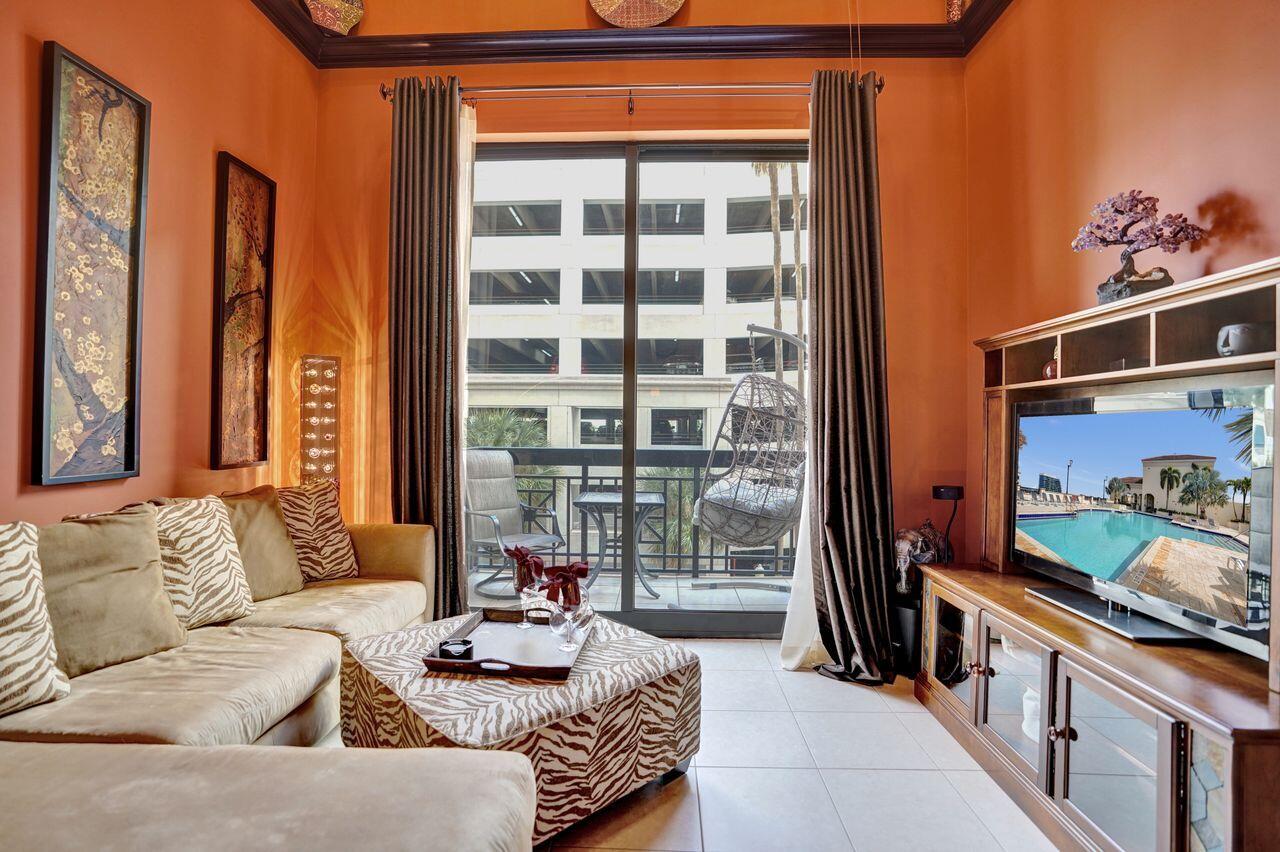 ONE CITY PLAZA CONDO - Residential