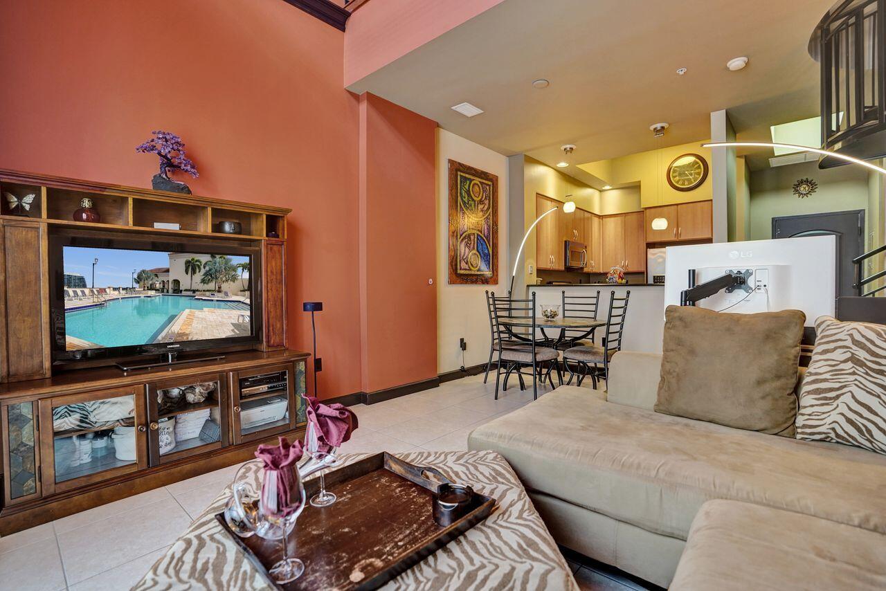 ONE CITY PLAZA CONDO - Residential