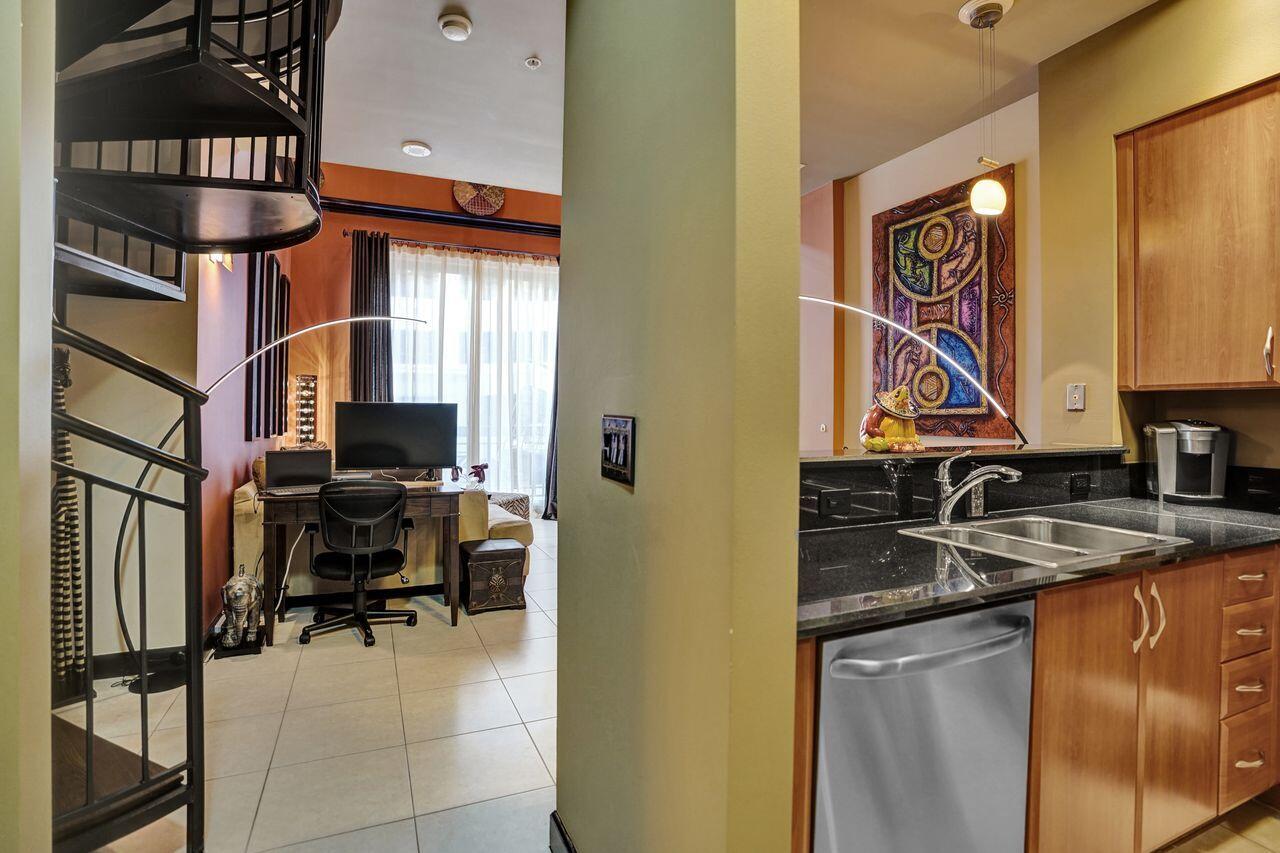 ONE CITY PLAZA CONDO - Residential