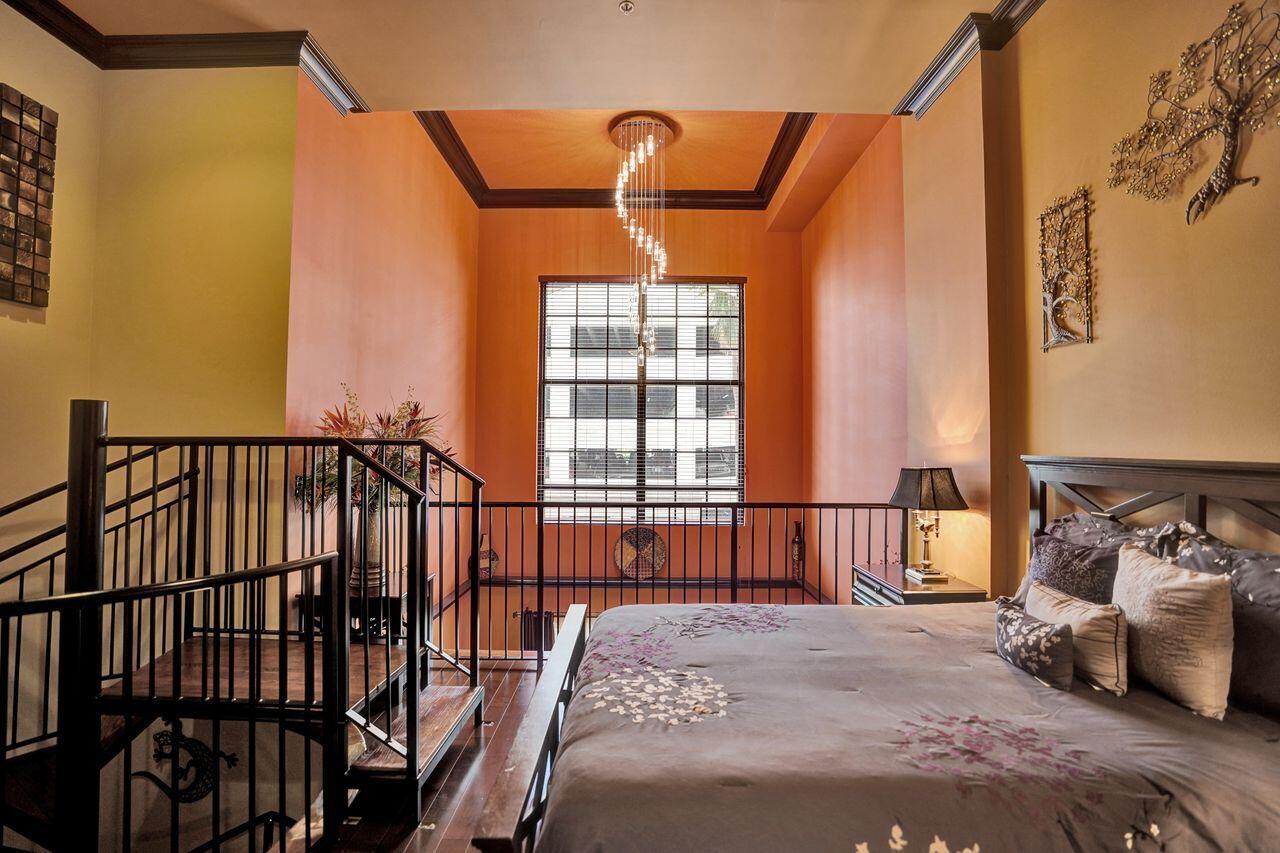 ONE CITY PLAZA CONDO - Residential