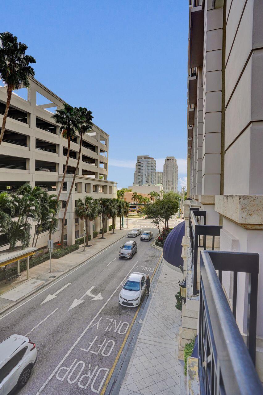 ONE CITY PLAZA CONDO - Residential