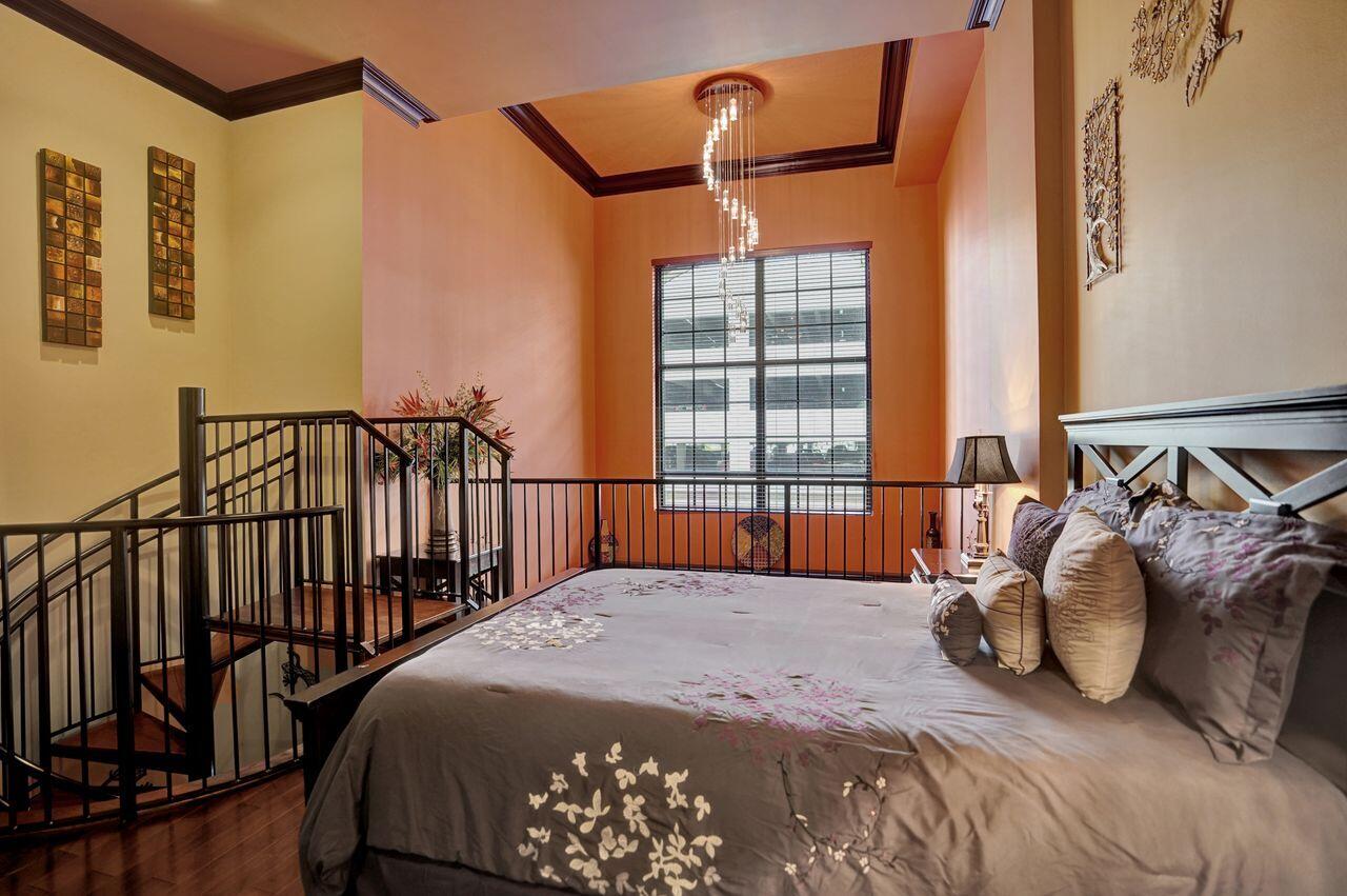 ONE CITY PLAZA CONDO - Residential