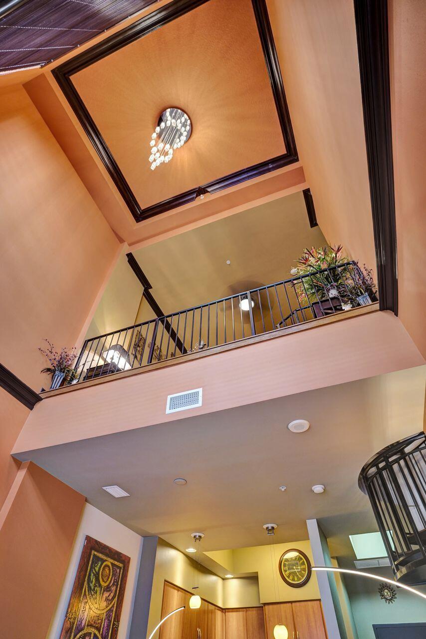 ONE CITY PLAZA CONDO - Residential