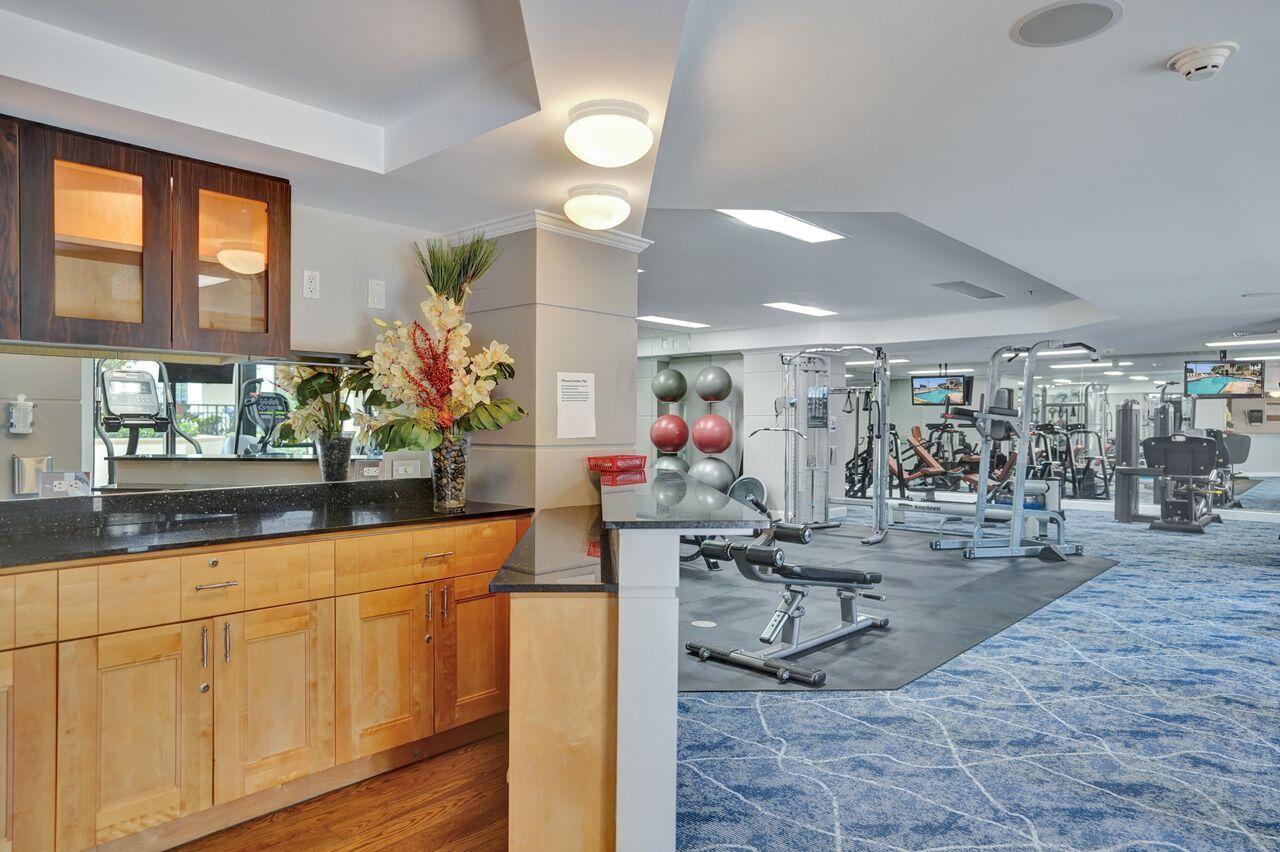 ONE CITY PLAZA CONDO - Residential