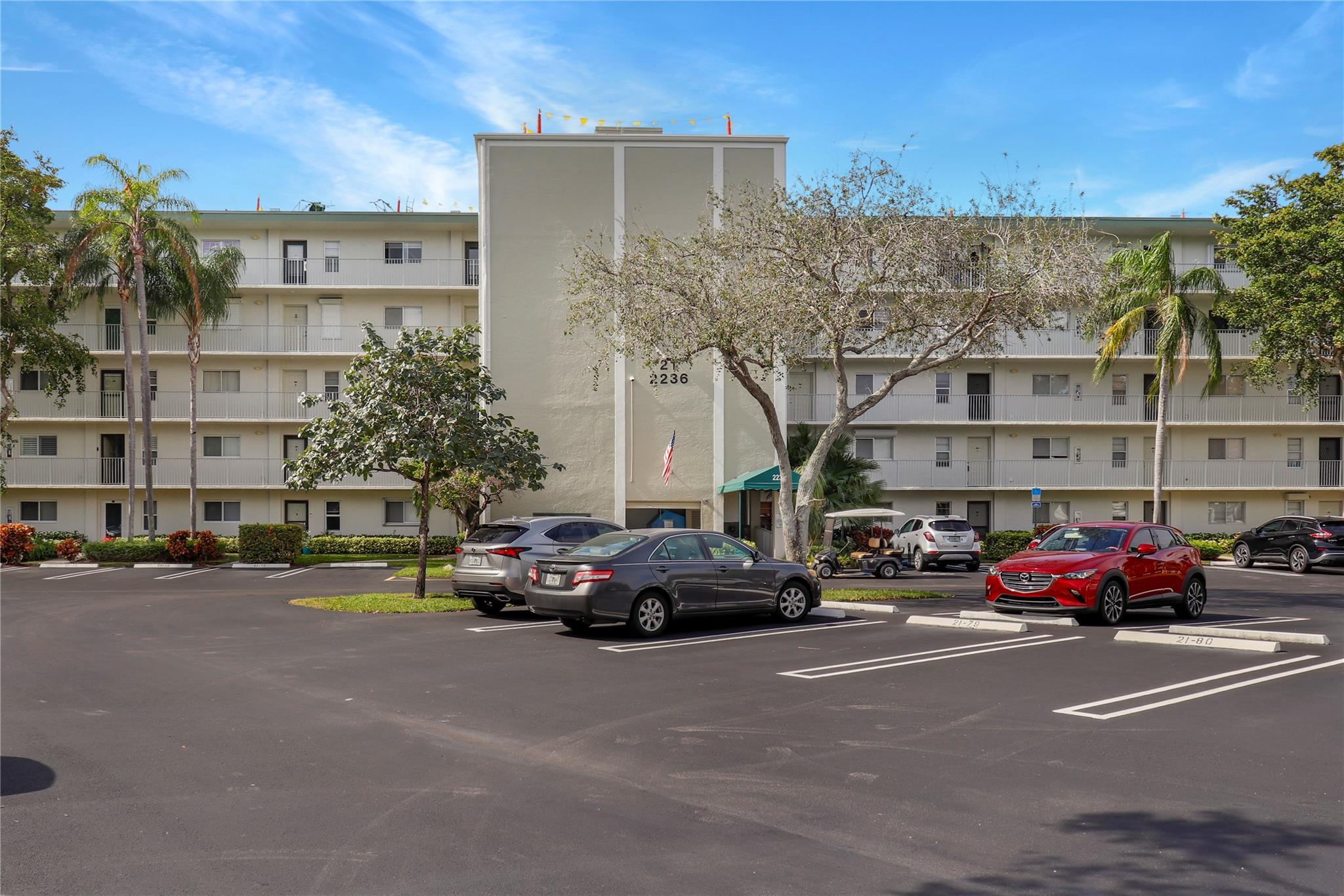 CYPRESS BEND CONDOMINIUM - Residential