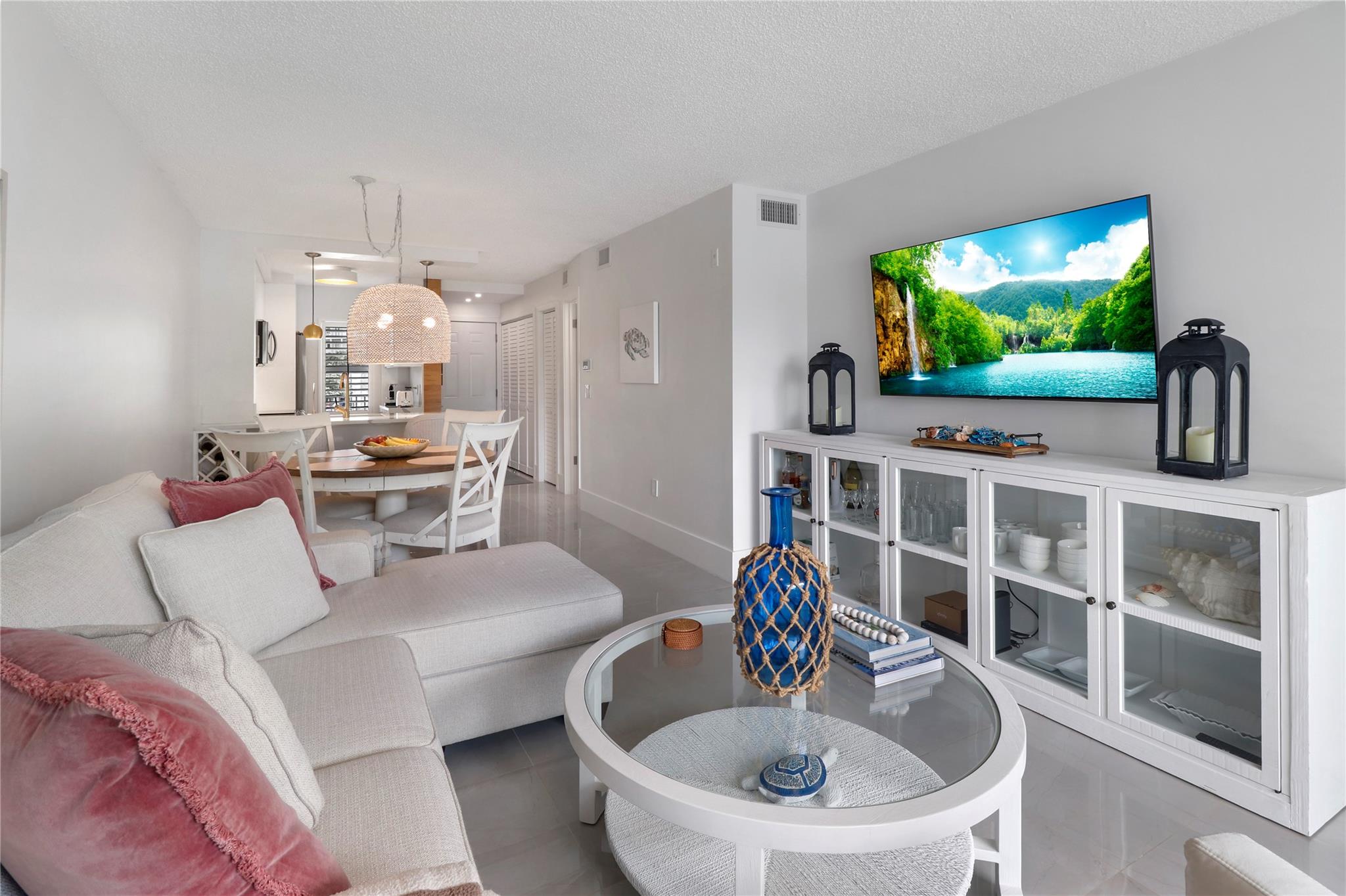 CYPRESS BEND CONDOMINIUM - Residential